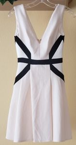 🆕 lipsy • cutout ribbon dress